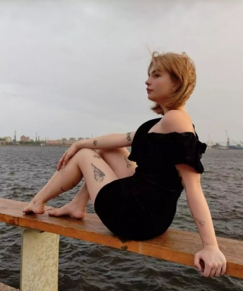 Я креативная, нежная и опытная индивидуалка из Москвы, всегда готовая исполнить все твои желания.
Со мной ты получишь не только физическое удовлетворение, но и море эмоций и нежности. Мои услуги настолько разнообразны, что ты обязательно найдешь то, что именно тебе нужно. Я умею создавать атмосферу, которая заставит тебя расслабиться и погрузиться в мир настоящего блаженства.
Мои возможности ограничены только твоей фантазией. Я знаю, как подарить тебе ощущение небесного наслаждения и полного расслабления. Вместе мы сможем испытать множество сексуальных фантазий и тайных желаний.
Мои фото говорят сами за себя – я соблазнительная и привлекательная индивидуалка, которая обладает безупречной внешностью и грацией. Со мной ты ощутишь настоящую страсть и сексуальность.
Не верь на слово, почитай отзывы моих довольных клиентов. Уверена, что они подтвердят мою непревзойденность и талант. Открой новую грань наслаждения – приходи в Москву и в мою гостеприимную обитель. Я уверена, что ты не пожалеешь о своем выборе. Жду тебя! 💋 Настя