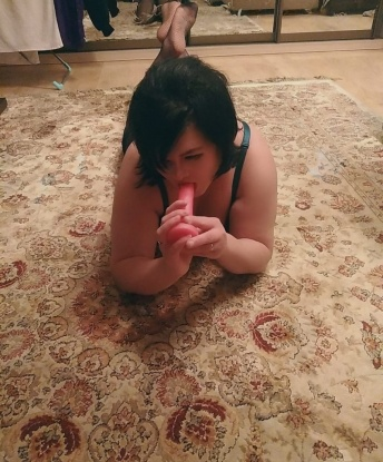 🌸💋 В моих услугах эротический массаж, фетиш, рольовые игры, стриптиз и многое другое. Я создам для тебя атмосферу страсти и удовольствия, в которой ты сможешь полностью расслабиться и насладиться каждой секундой, проведенной со мной. 💫✨ У меня великолепные отзывы от моих постоянных клиентов, которые всегда остаются довольными и счастливыми после нашей встречи. 🌟🌟🌟 Фото настоящие, без фотошопа, так что ты можешь быть уверен, что я выгляжу также, как на снимках. 📷😉 Я живу в Москве и с нетерпением жду нашей встречи, чтобы подарить тебе незабываемые моменты наслаждения. Звони мне, и я превратю воплощение твоих фантазий в реальность. 💞🔥 Анастасия