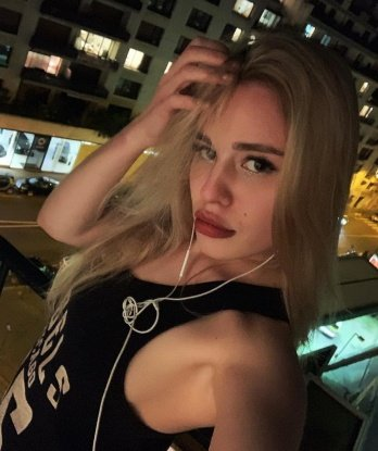 В Москве я живу, где каждый миг сити возможностей наполнен возбуждением и страстью. У меня есть все красивые фото, чтобы ты смог оценить мою красоту и сексуальность. В моих услугах ты найдешь все, что тебе нужно для полного расслабления и наслаждения. Я опытная в постели и знаю, как доставить тебе неземное удовольствие. 💋 Читай мои отзывы – они ласкают мое самолюбие и подтверждают мои навыки. Встретимся со мной и окунемся в стремительный водоворот наслаждения и похоти. Я готова реализовать любые твои сексуальные фантазии и исполнить все тайные желания, не оставив тебя равнодушным. Не упускай возможность окунуться в мир разврата и сексуальной свободы со мной! ⭐ Ярослава